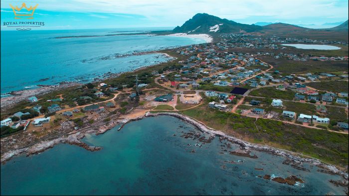 Vacant Land Residential in Bettys Bay Central, close to sea and penguins. For Sale.