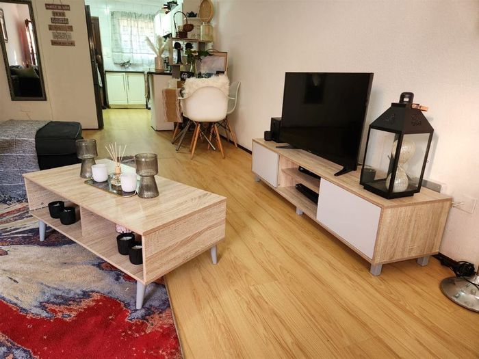 Norkem Park Townhouse For Sale: 3 beds, double garage, scullery, near amenities.