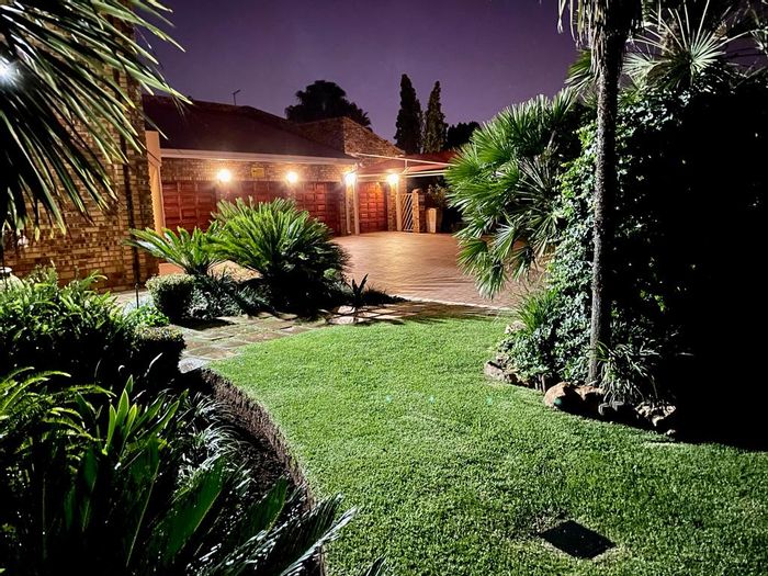 House To Rent in Sunward Park: 4 beds, pool, entertainment patio, power backup.