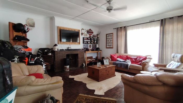 Rothdene House For Sale: Main home with two flatlets, ideal for family or rental.