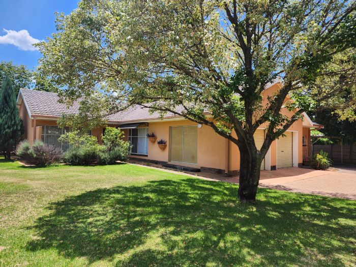 For Sale: La Hoff house with flatlet, pool, solar, and spacious garden.