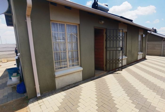 For Sale: 3-Bedroom House in Sky City with shopping, schools, and security features.