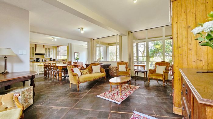 Three Rivers Proper Townhouse For Sale: 3 beds, pool, garage, terrace views.