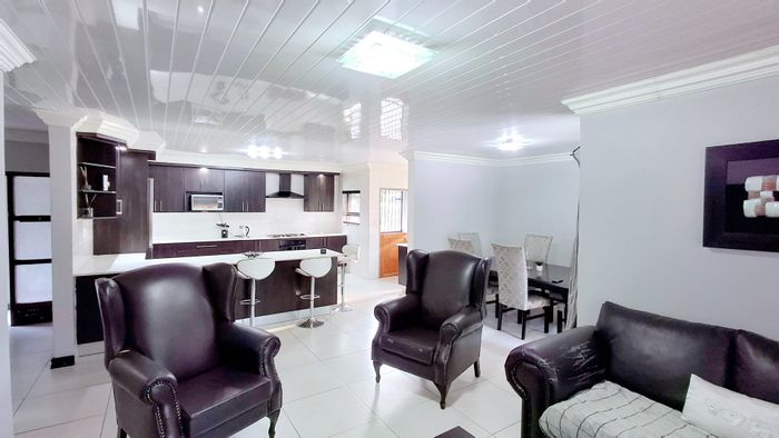 Vaalpark House For Sale: 3 Bedrooms, open-plan living, garage, flatlet potential.