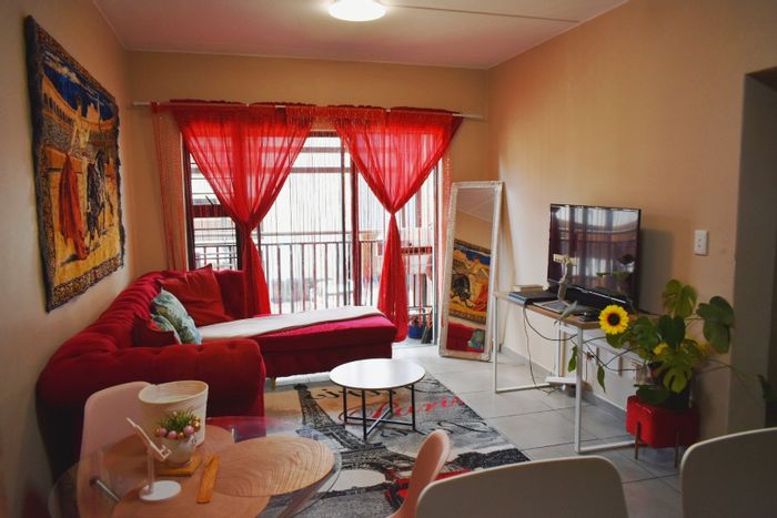 Vorna Valley Apartment For Sale: 2 beds, secure living, near amenities.