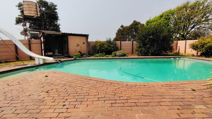Farm for Sale in Mooilande: 3 beds, pool, solar power, ample storage.