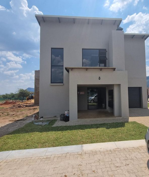 For Sale: 3-Bedroom Townhouse in Melodie with patio, garage, and secure estate.