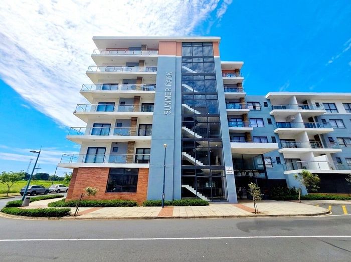 Umhlanga Ridge Apartment To Rent: 2 beds, gym, pool, secure living.