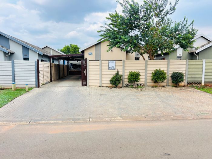 Sky City House For Sale: 3 beds, 2 baths, spacious yard, prime location.