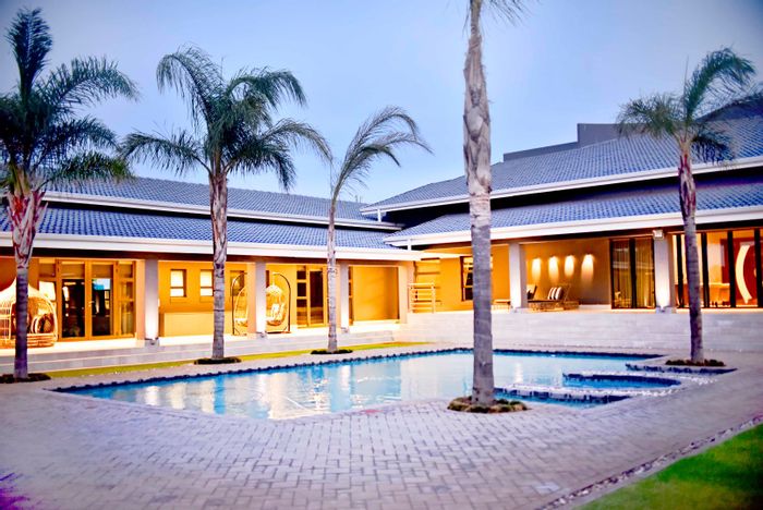 Klerksdorp Rural Farm For Sale: 5 hectares, ten garages, outdoor cinema, and more.