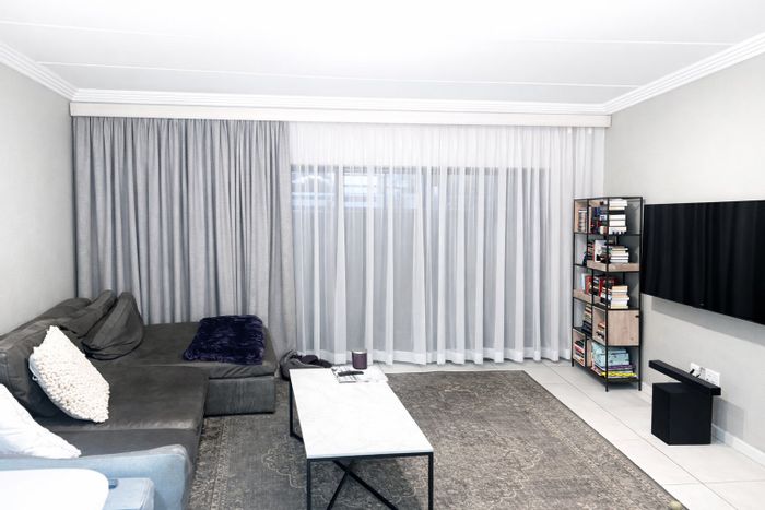 2-Bedroom Apartment To Rent in Jansenpark with private garden and clubhouse amenities.