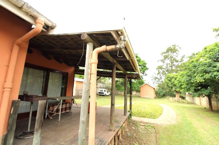 Lynnfield Park House For Sale: 3 Bedrooms, spacious yard, pet-friendly, great potential.