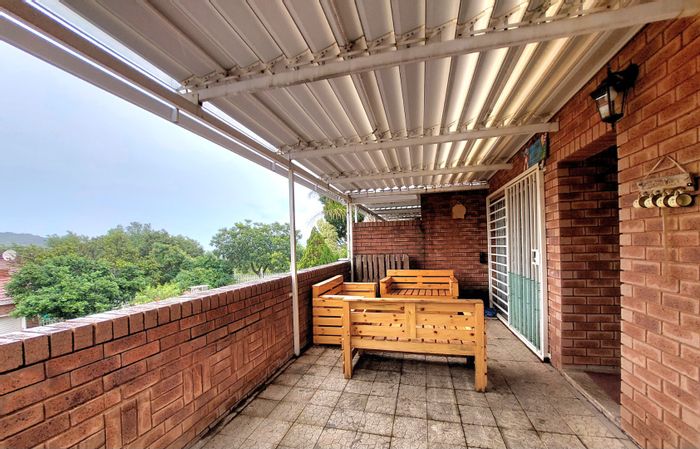 Elandsrand Townhouse For Sale: 3 Bedrooms, secure complex, private garden, 2 garages.