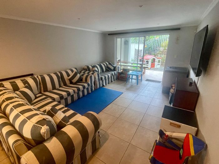 Lelieskloof Apartment For Sale: Ground-Floor, 2 Bedrooms, Modern Amenities, Secure Complex