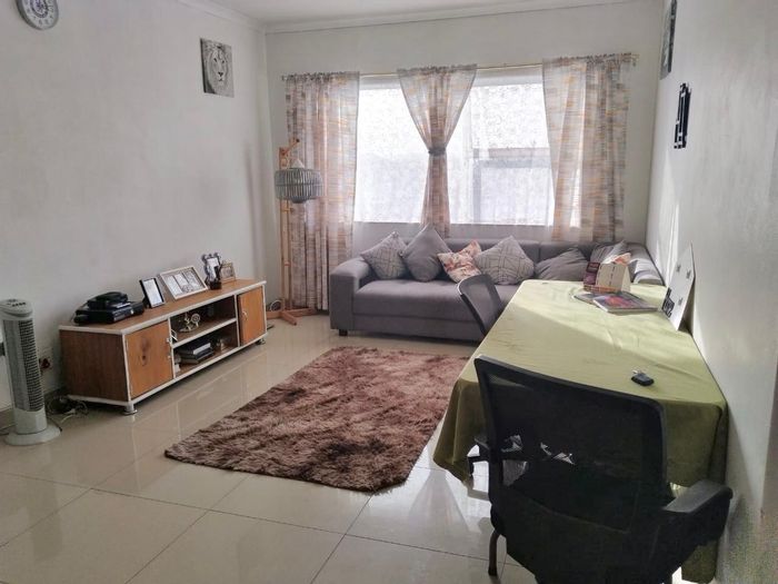 Property #2262693, Apartment for sale in Parow Valley
