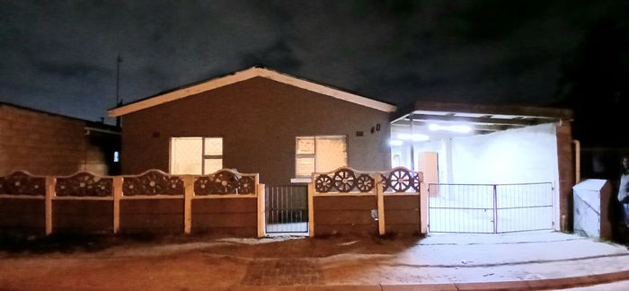 Belhar House For Sale: 3 Bedrooms, Near Airport Mall, CPUT, Borehole Water, Expansion Plans