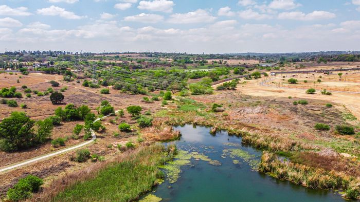 Helderfontein Estate Vacant Land For Sale: Build Your Dream Home with Top Amenities!