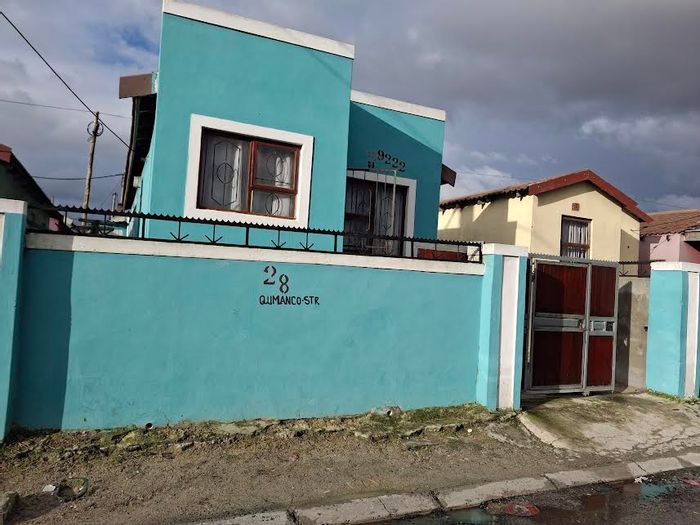 Charming 2-Bedroom House for Sale in Mfuleni, Close to Schools and Transport!