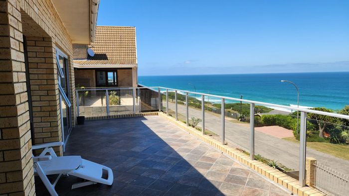 Sea View House in Dana Bay with Rental Potential and Beach Access