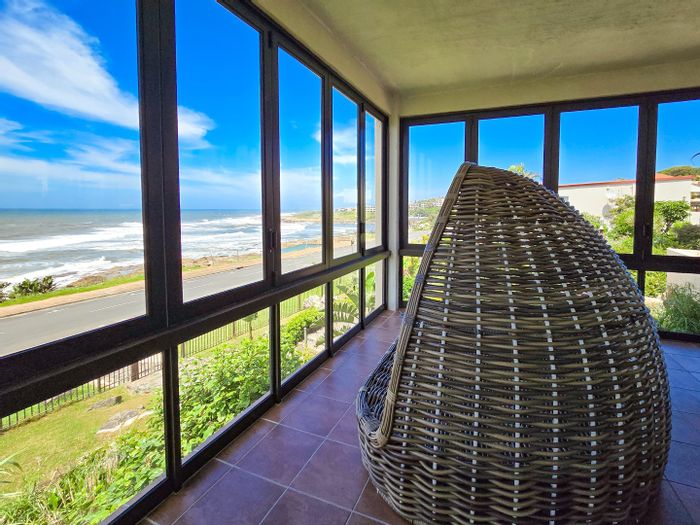 Stunning Uvongo Beach Apartment For Sale: 4 Bedrooms, Sea Views, Double Garage!