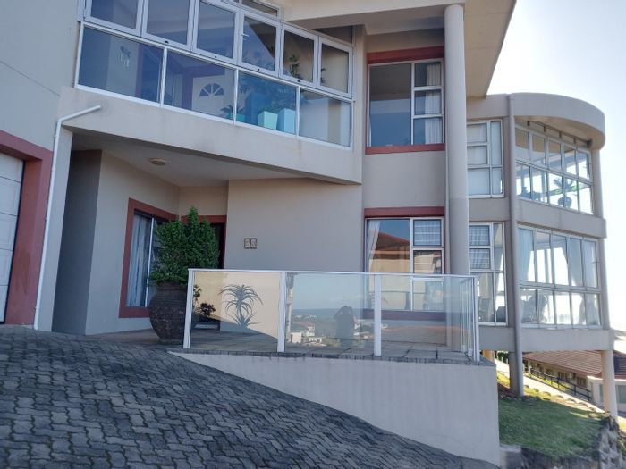 Spacious Ramsgate Apartment For Sale: Ocean Views, Close to Beach & Amenities!