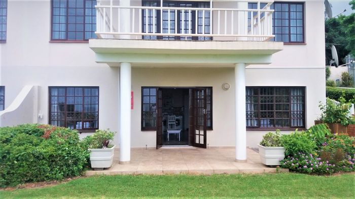 Melville Apartment for Sale: 2 Bedrooms, Pool, Outdoor Braai, Beach Access!