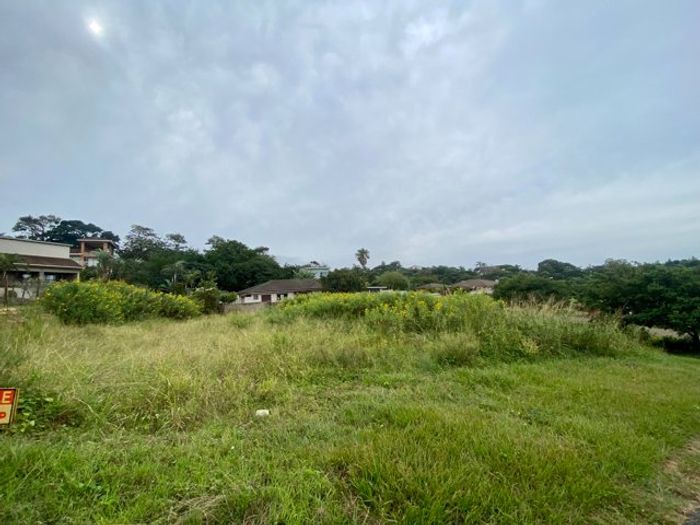 Prime 1471m² Vacant Land in Saiccor Village, Close to Shops and Golf!