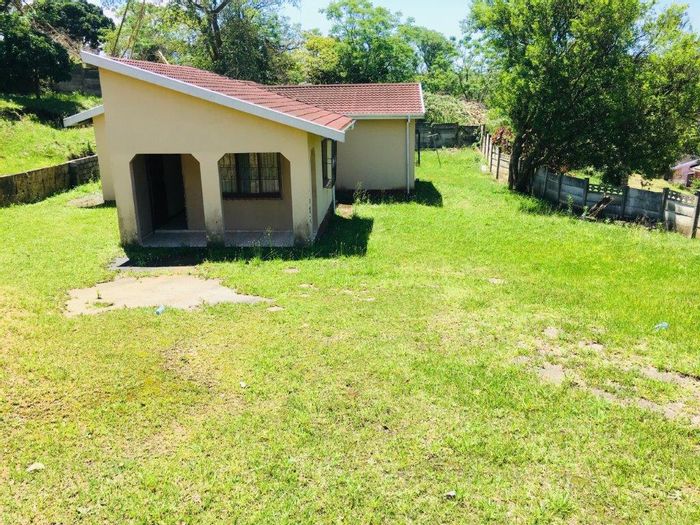 Hilltop House in Marburg: 3 Bedrooms, 2 Bathrooms, Close to Amenities!