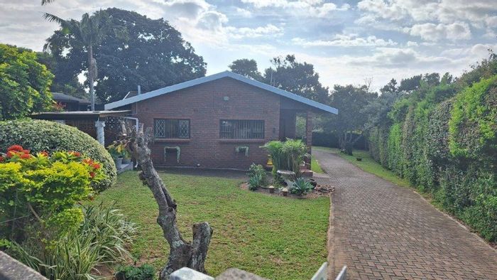 Charming Pumula Family Home for Sale, Steps from Blue Flag Beaches!