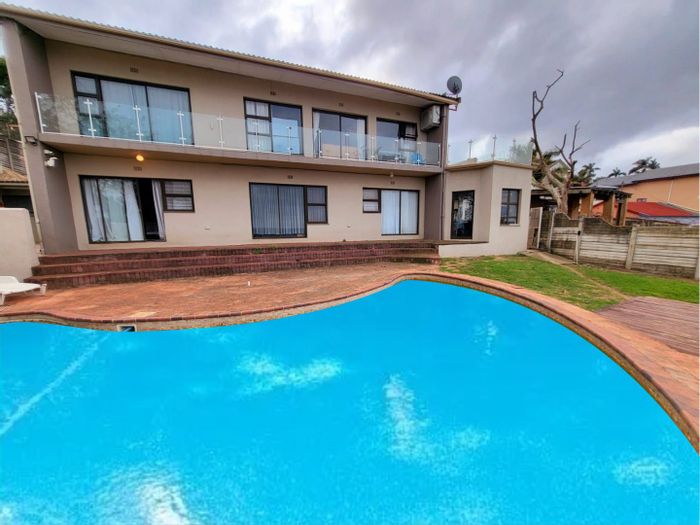 Margate Central House For Sale: Ocean Views, Pool Deck, Walk to Entertainment!