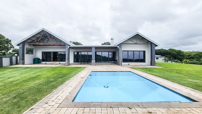 For Sale: 94.5ha Farm in St Michaels On Sea with extensive irrigation and amenities.