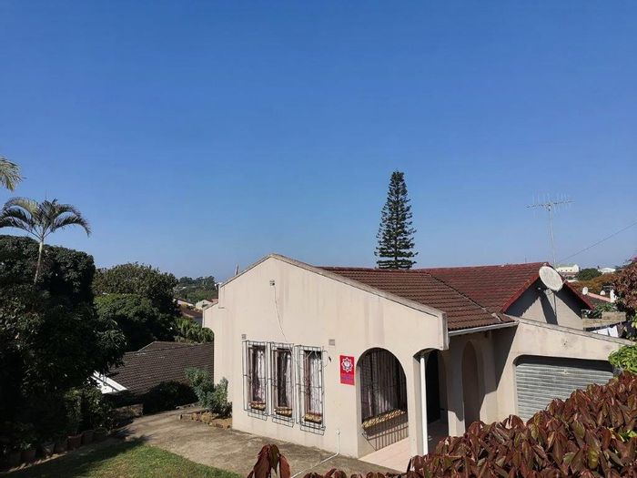 Charming Marburg House for Sale: Open Plan Living, 3 Bedrooms, Prime Location!