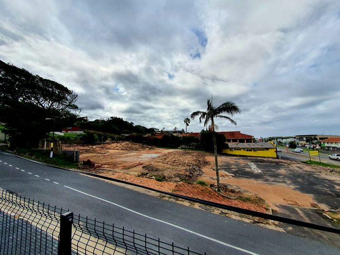 Prime Commercial Site in Shelly Beach, Steps from Major Shopping Mall!