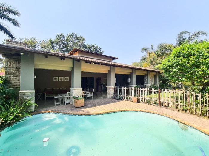 Farm for Sale in Margate Central: Income-generating flatlets, golf nearby, spacious outdoor area.