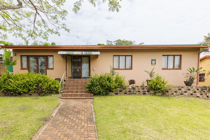 Affordable Shelly Beach Home: Open Plan Living, Double Garage, Great Potential!