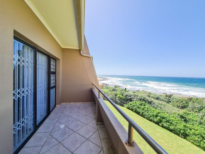 Beachfront Townhouse for Sale in Shelly Beach – Direct Access, Pool, Stunning Sea Views!