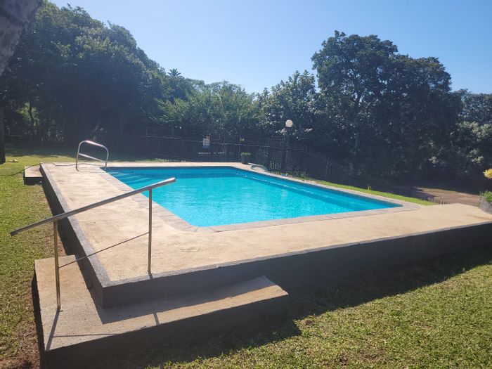 Woodgrange Townhouse For Sale: Renovated 1-Bedroom, Pool, River Access & Entertainment Area!