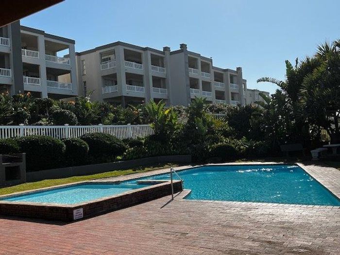 Uvongo Apartment for Sale: Beach Access, Tennis Courts, 2 Pools & Furnished!