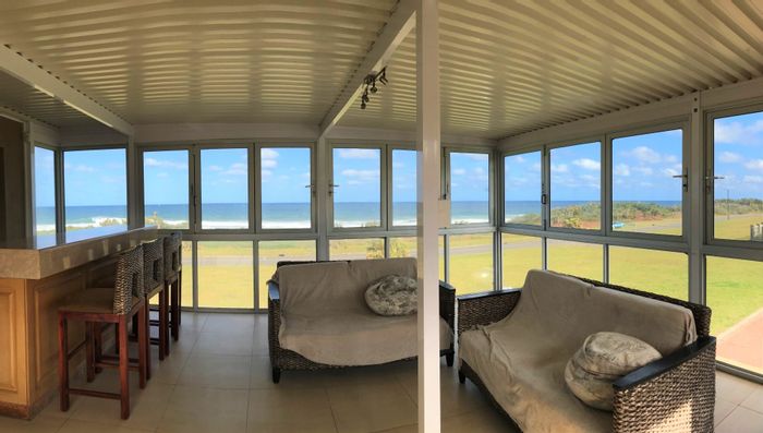 Beachfront 5-Bedroom House in Uvongo with Pool and Stunning Sea Views!