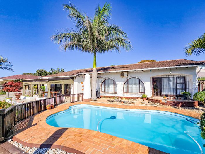 Uvongo Family Home For Sale: Pool, Garden, Sea Views & Income Potential Flat!