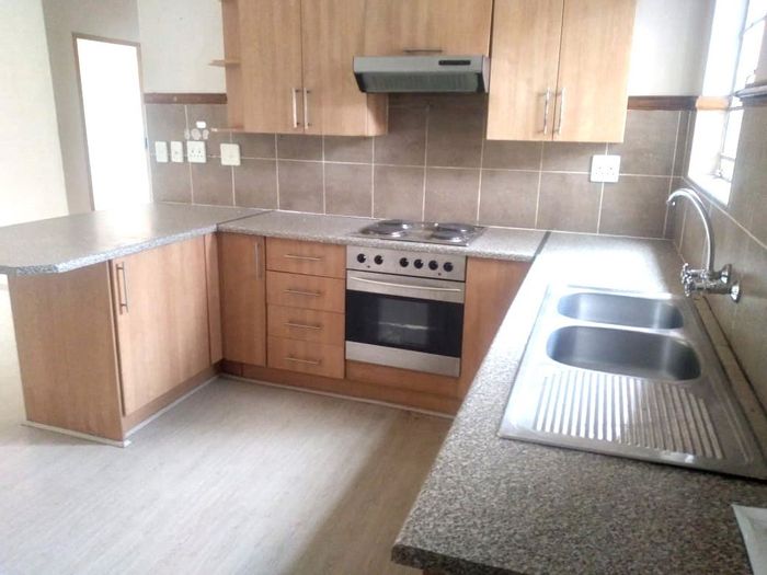 Rynfield Apartment For Sale: 3 Bedrooms, Braai Area, Double Carport, Secure Living.