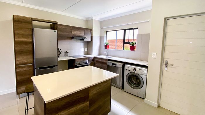 Carlswald North Estate: Apartment To Rent with lifestyle amenities and 24/7 security.