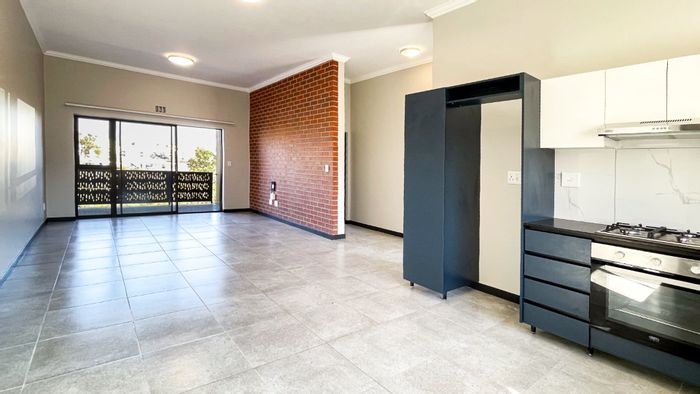 Sunninghill Apartment To Rent: Spacious living, load-shedding solutions, free uncapped internet.