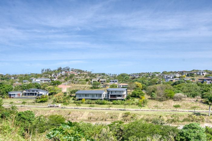 For Sale: House in Palm Lakes Estate with dam views, 4 beds, and backup power.