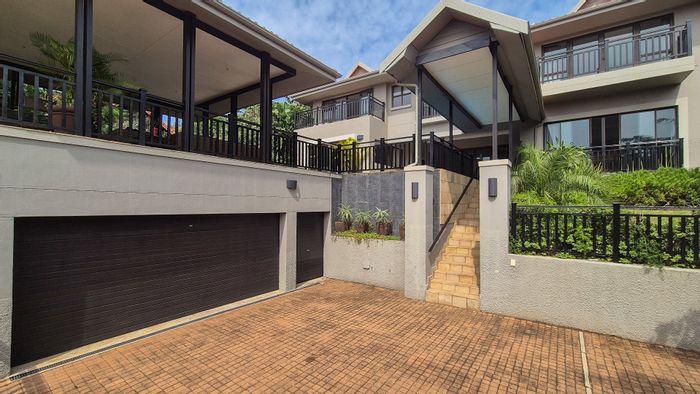 Zimbali House For Sale: Spacious pool, games room, balconies, near amenities.