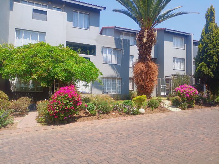 For Sale: Ground floor apartment in Northgate with garden space and 3 bedrooms.