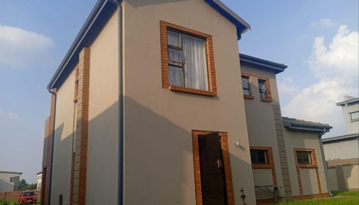 For Sale: House in Zambezi Manor Lifestyle Estate with 3 beds, patio, double garage.