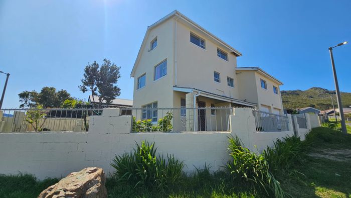 Ocean View House For Sale: Seven bedrooms, double garage, sea and mountain views.