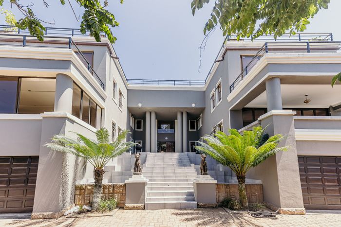 For Sale: Versatile House in Southbroom Central with ocean views, pool, and entertainment areas.