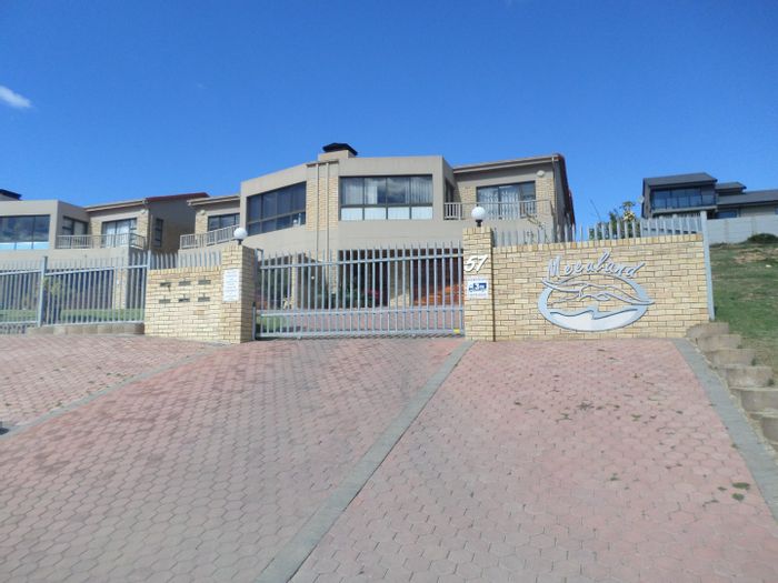 House for Sale in Seemeeu Park: Ocean views, 3 bedrooms, braai room, double garage.